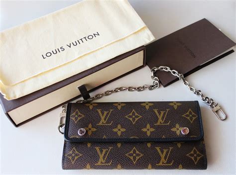 louis vuitton wallet chain mens|Louis Vuitton chain wallet men's.